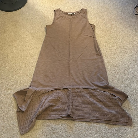 LOGO by Lori Goldstein Dresses & Skirts - LOGO‎ by Lori Goldstein | MIDI-dress w/ Eyelet, a-symmetrical hem, size M - EUC